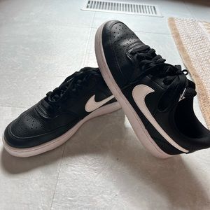 Size 9 Nike Court Vision Lows!